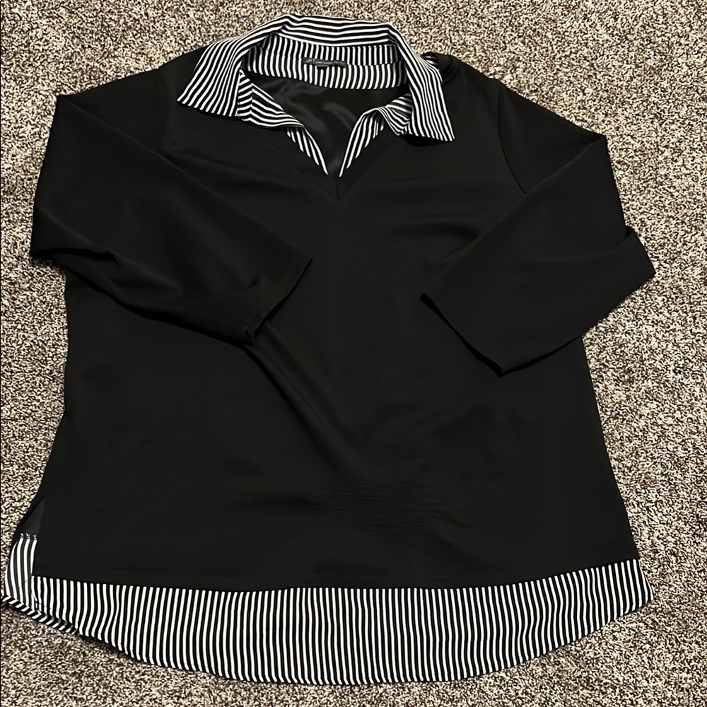 Adrianna Papell Black and White 3/4 Sleeve Button Down Shirt
